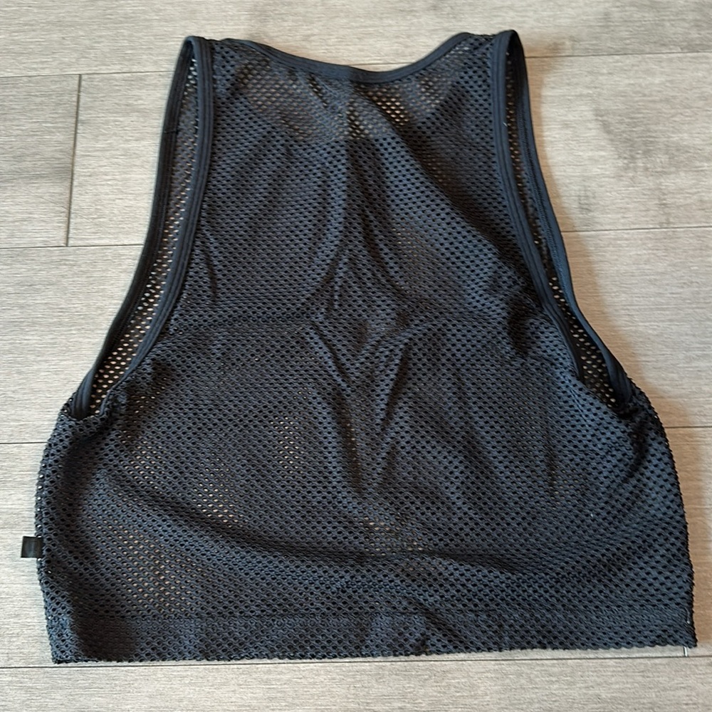 Cropped Mesh Tank - Picture 3 of 3